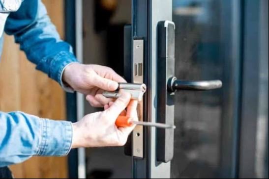 Door Lock Services in Ghaziabad – Fast, Secure & Professional Locksmith Solutions