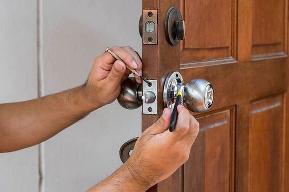 Door lock cylinder replacement by Vishwakarma Fabrication Work